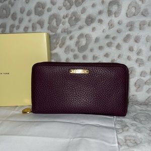 GiGi NY large zip wallet